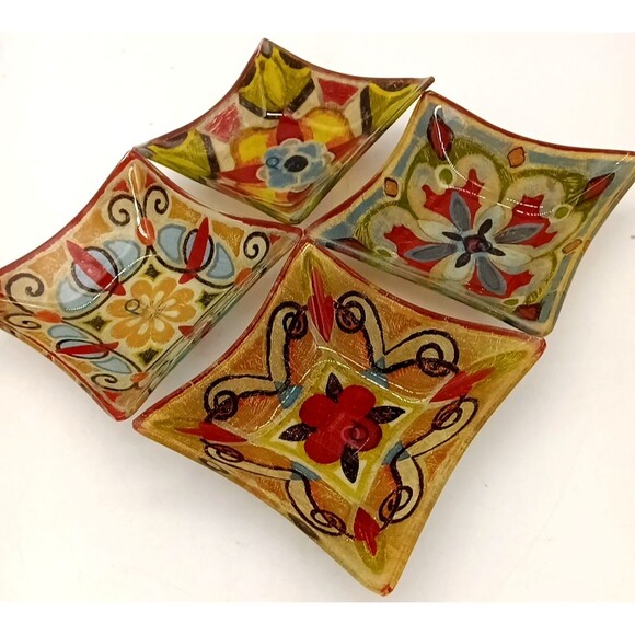 Primo  Set Of 4 Colorful Boho Floral 5"Glass Square Nut Candy Trinket Bowls New - Picture 5 of 6